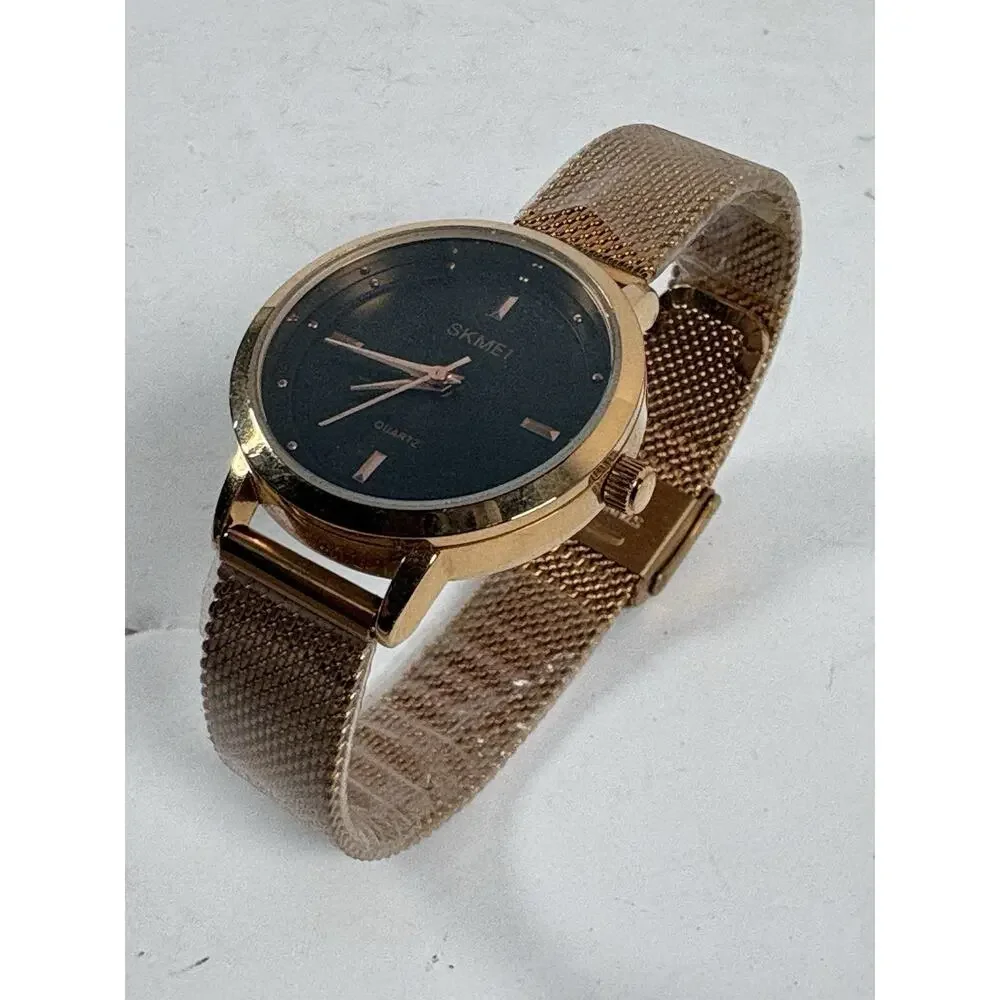 SKMEI 1528 Women’s Rose Gold Mesh Band Quartz Watch Black Dial Analog